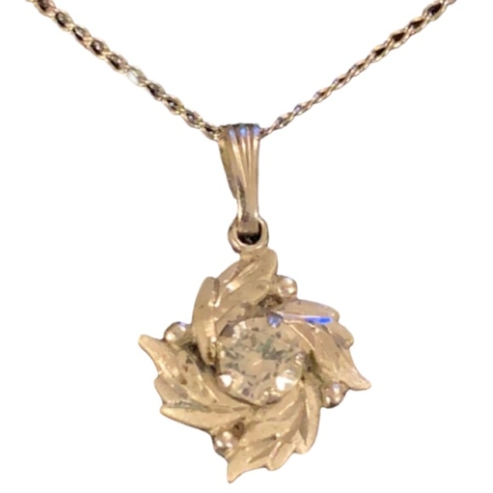 Vintage Art Deco Sterling Silver Crystal Diamond Flower Pendent Necklace